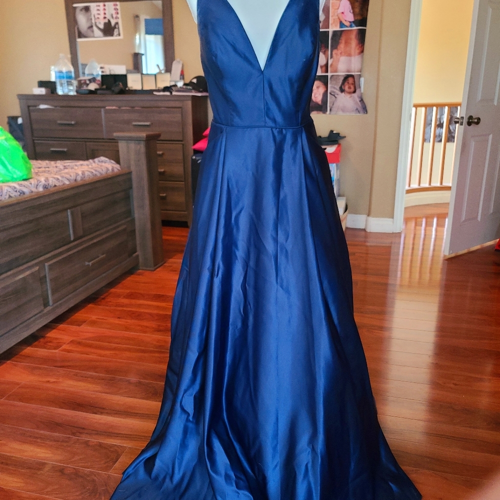 Formal long gown for prom wedding or quincenera